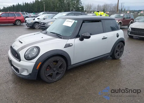 2012 Mini Cooper S из США, поврежденный, VIN WMWSV3C58CT385732